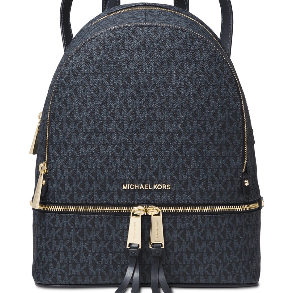 ✨Michael Kors backpack + gift 💝 coins wallet ✨
